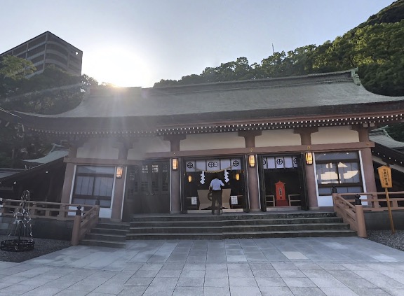 【照國神社】